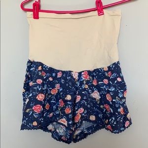 Maternity shorts